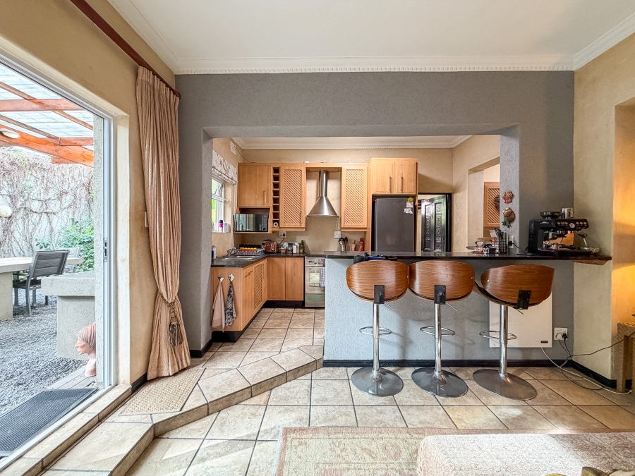 4 Bedroom Property for Sale in Bantry Bay Western Cape